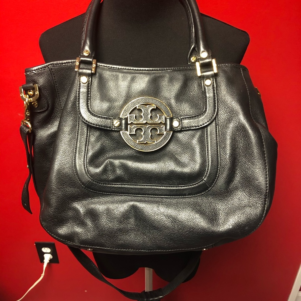 Tory Burch  Black Amanda Satchel